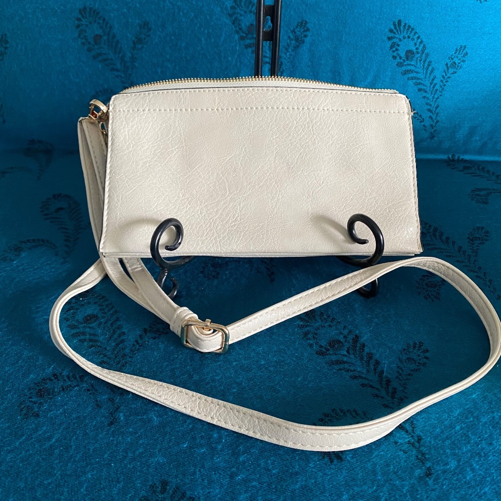 BUY 2 ITEMS & GET 1 FREE - Cream coloured Multi Compartment Cross Body Purse